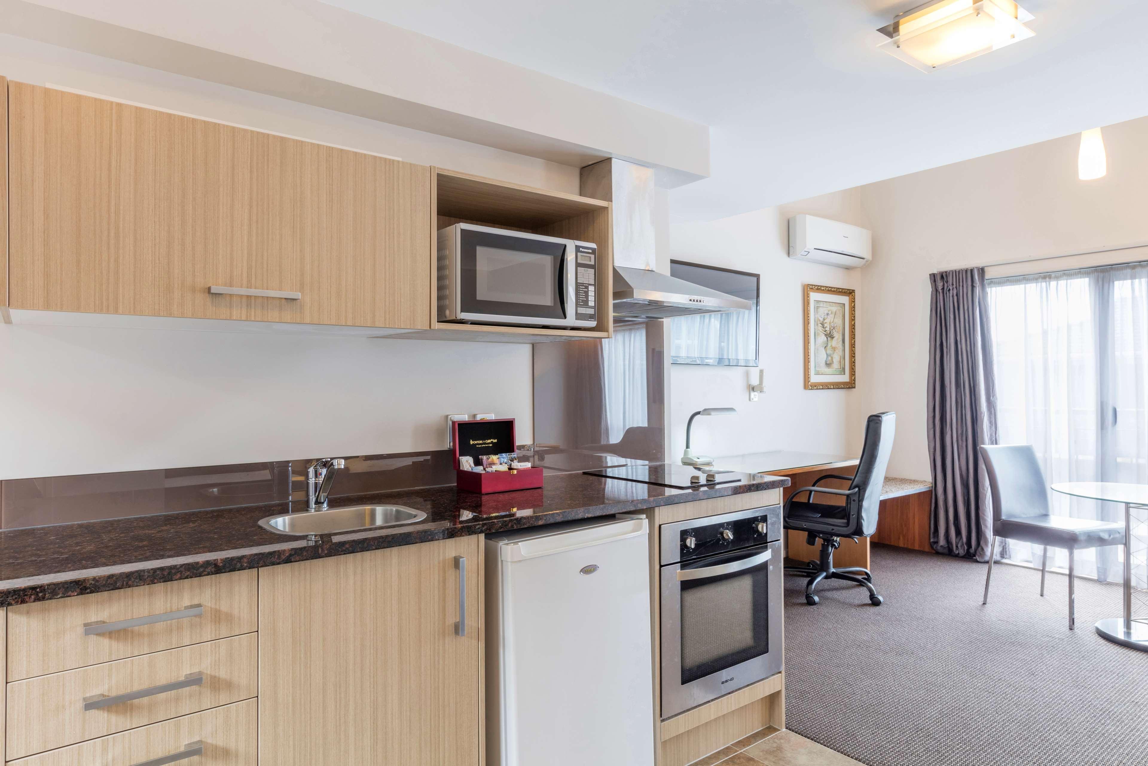 Best Western Newmarket Inn & Suites Auckland Exterior photo