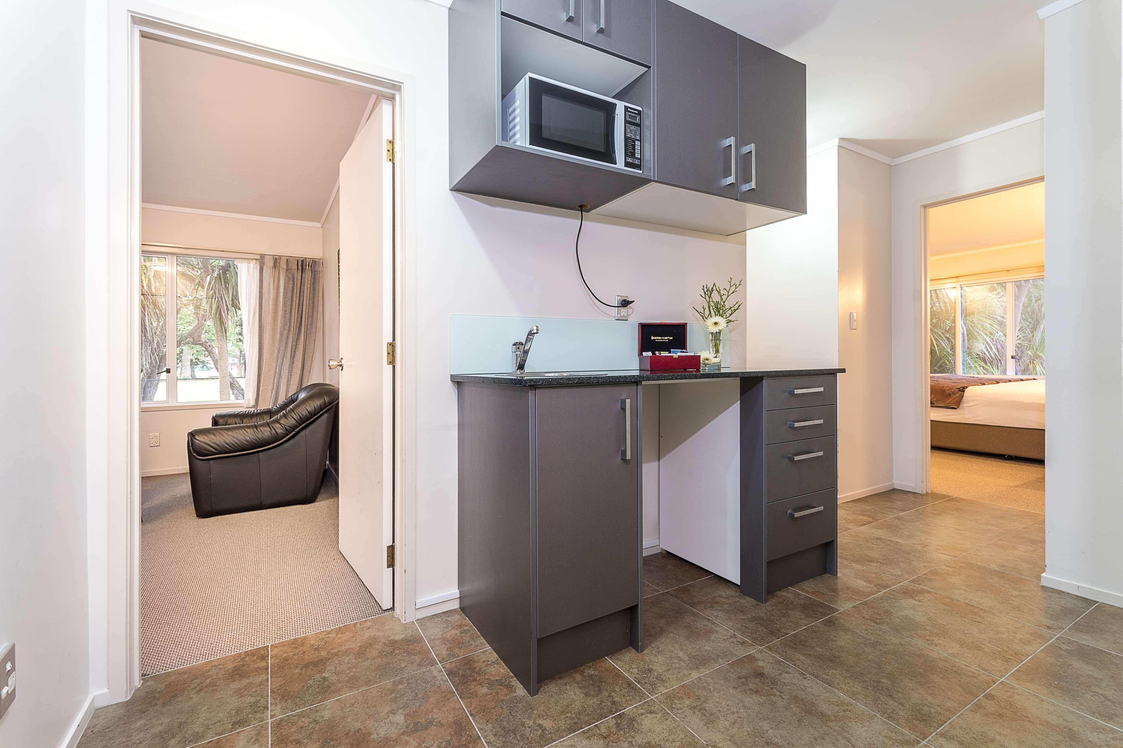 Best Western Newmarket Inn & Suites Auckland Exterior photo