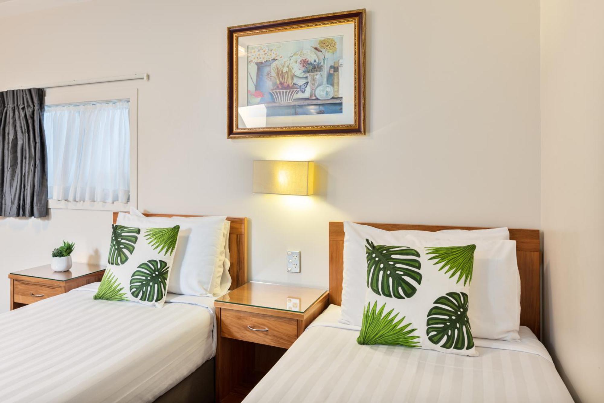 Best Western Newmarket Inn & Suites Auckland Exterior photo