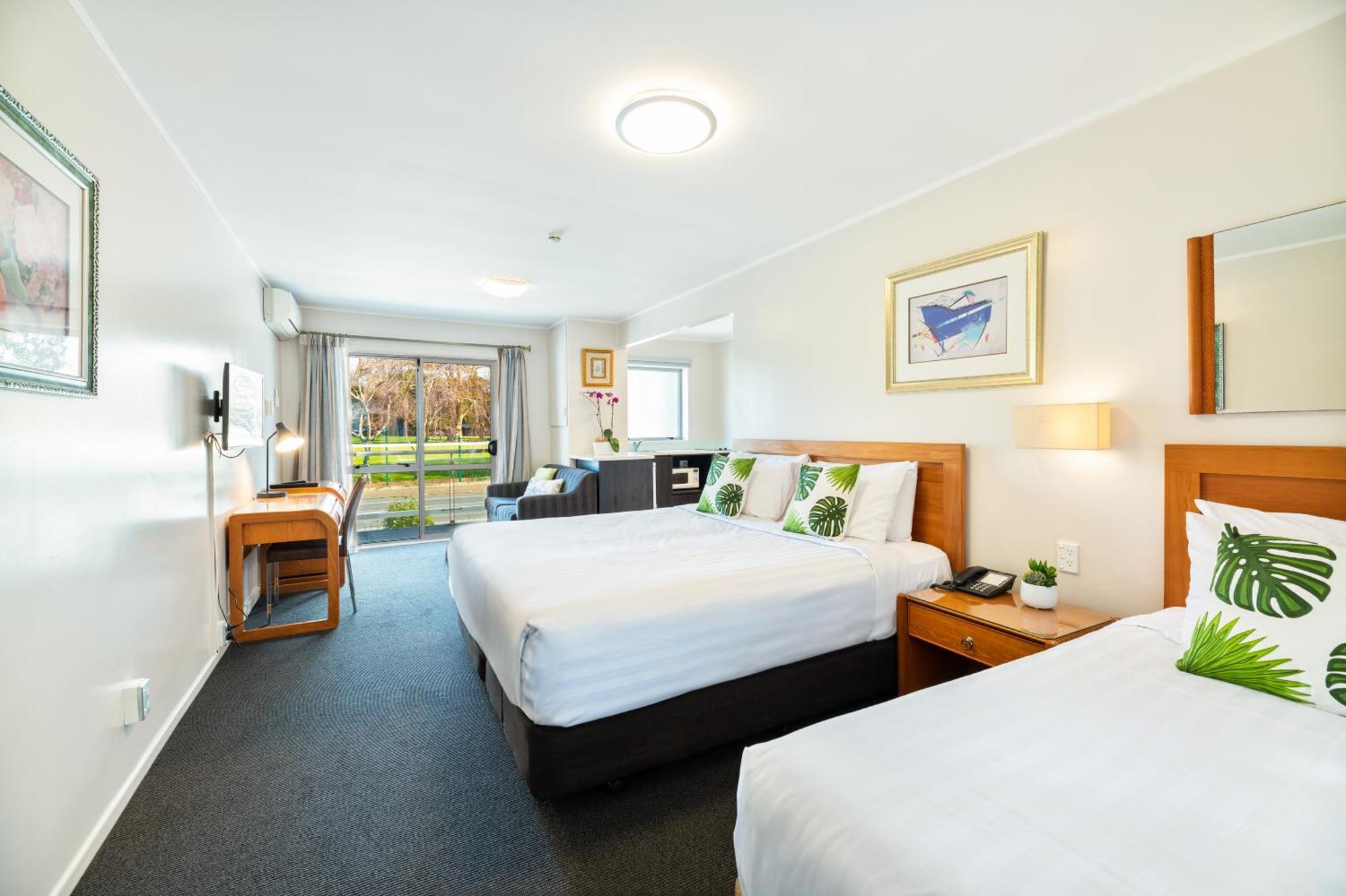 Best Western Newmarket Inn & Suites Auckland Exterior photo