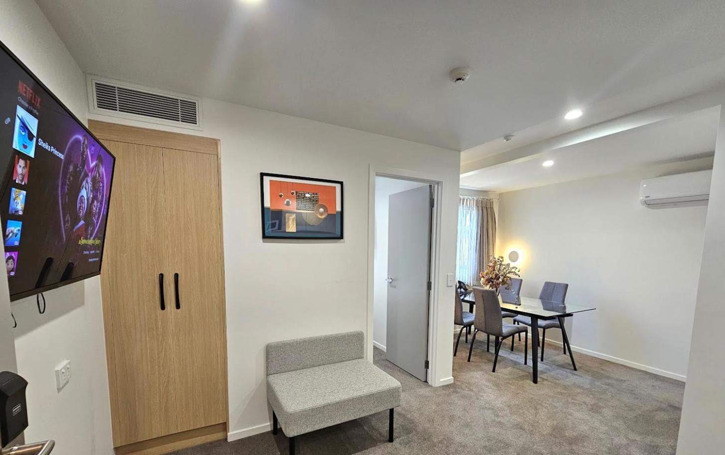 Best Western Newmarket Inn & Suites Auckland Exterior photo