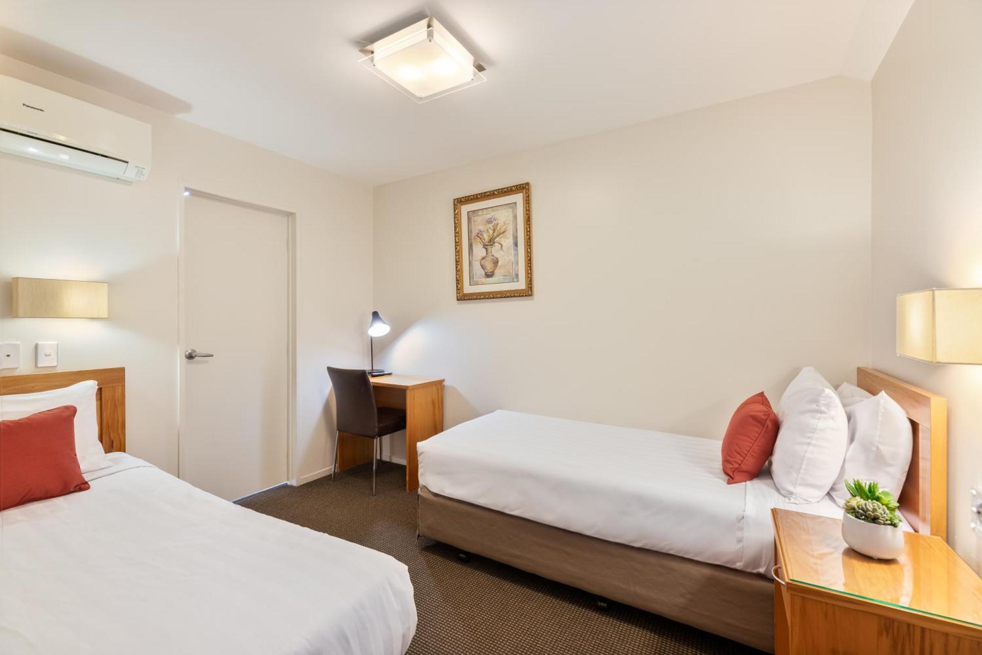Best Western Newmarket Inn & Suites Auckland Exterior photo