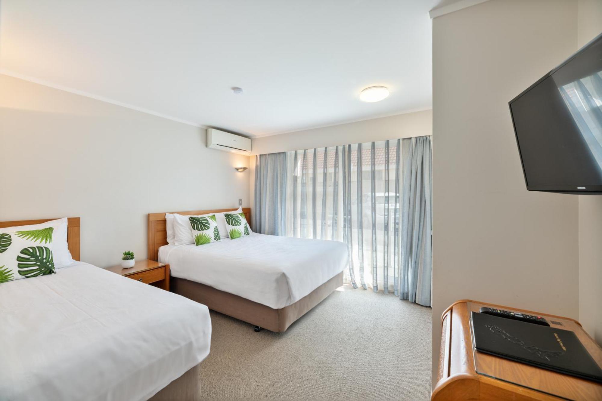 Best Western Newmarket Inn & Suites Auckland Exterior photo