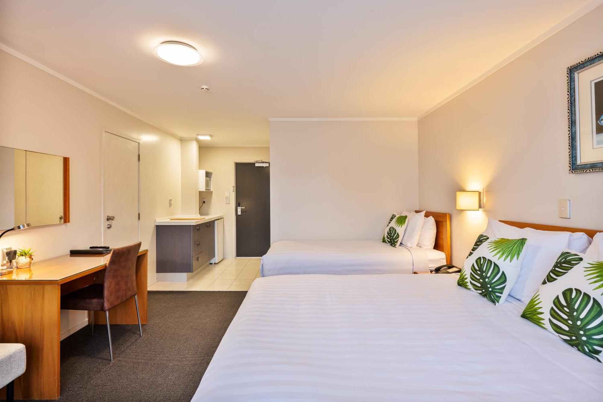 Best Western Newmarket Inn & Suites Auckland Exterior photo